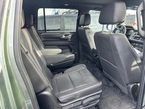 2024 Chevrolet Suburban RST