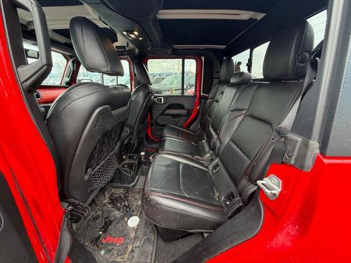 Firecracker Red Clearcoat 2020 Jeep Gladiator Rubicon