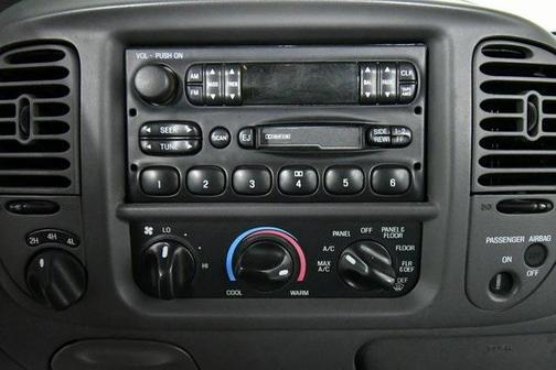 2000 Ford F-150 XL SuperCab