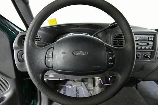 2000 Ford F-150 XL SuperCab