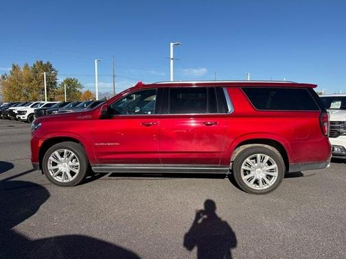 2021 Chevrolet Suburban High Country