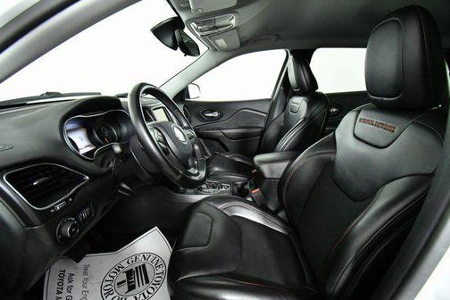 2020 Jeep Cherokee Trailhawk