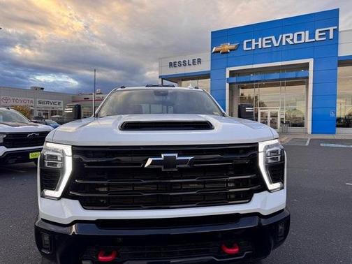 2025 Chevrolet Silverado 3500 LTZ