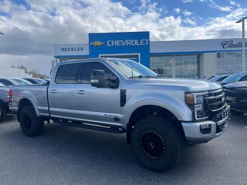 Silver Metallic 2022 Ford F-350 Lariat Super Duty