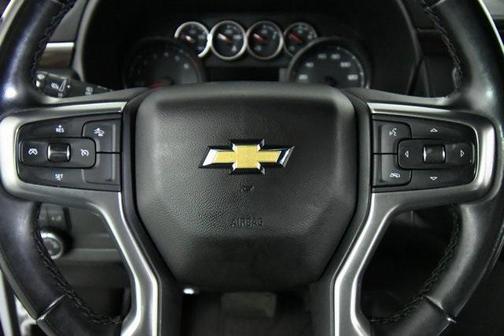 2023 Chevrolet Suburban LS