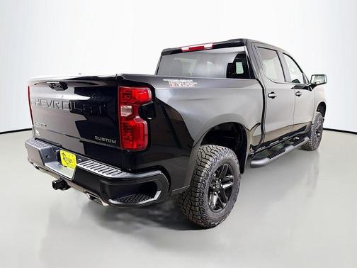 Black 2026 Chevrolet Silverado 1500 Custom Trail Boss