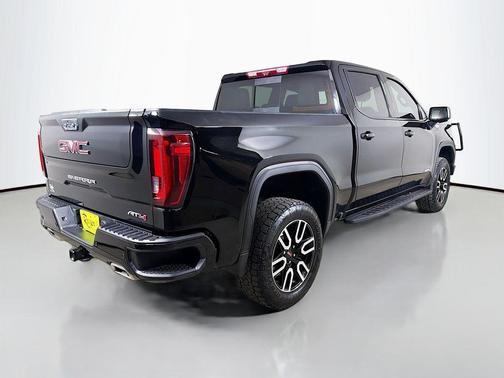 Onyx Black 2023 GMC Sierra 1500 AT4