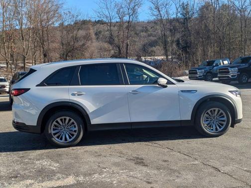 Rhodium White Premium 2026 Mazda CX-90 SE
