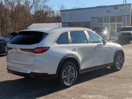 Rhodium White Premium 2026 Mazda CX-90 SE