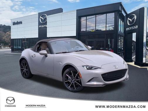 Aero Gray Metallic 2026 Mazda MX-5 Miata Grand Touring