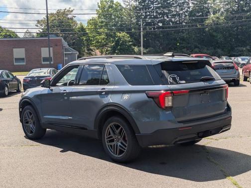 Vapor Blue 2025 Ford Explorer ST-Line