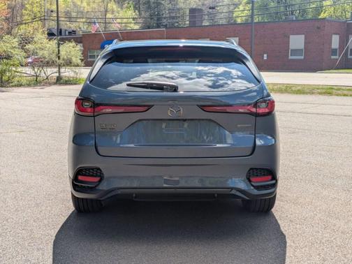 Polymetal Gray Metallic 2026 Mazda CX-70 SC