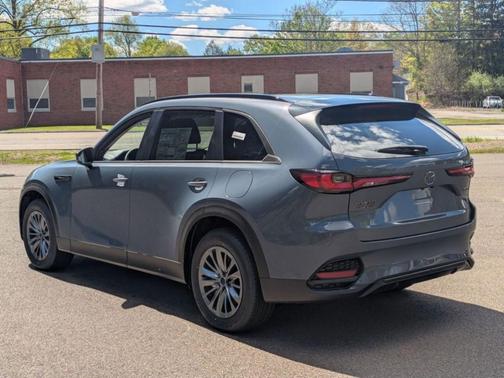 Polymetal Gray Metallic 2026 Mazda CX-70 SC