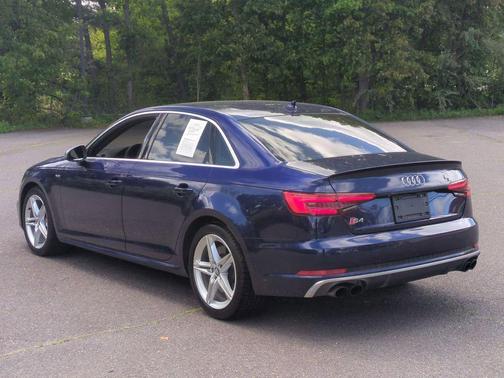 Navarra Blue Metallic 2018 Audi S4 3.0T Premium Plus