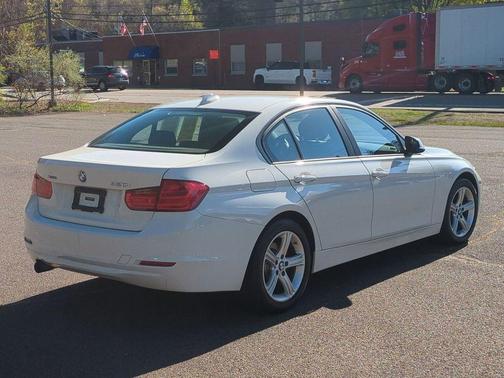 Alpine White 2014 BMW 320 i xDrive