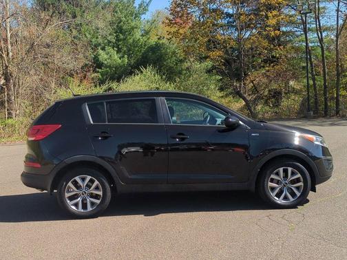 Black Cherry 2016 Kia Sportage LX