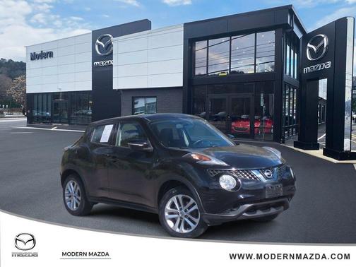 Super Black 2015 Nissan Juke S
