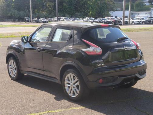Super Black 2015 Nissan Juke S