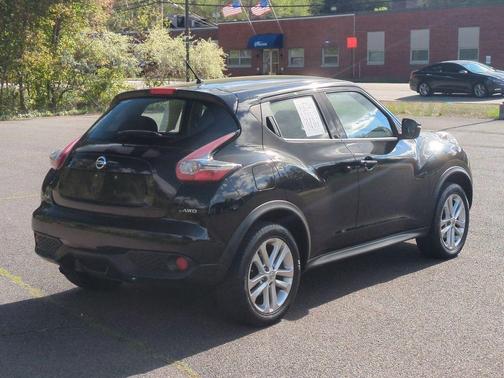 Super Black 2015 Nissan Juke S