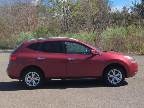 Venom Red Pearl 2010 Nissan Rogue SL