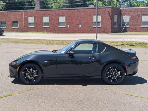 Jet Black Mica 2026 Mazda MX-5 Miata GRAND TOURING