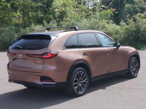 Melting Copper Metallic 2025 Mazda CX-70 PR