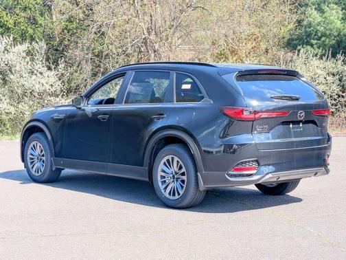 Jet Black Mica 2026 Mazda CX-70 SC