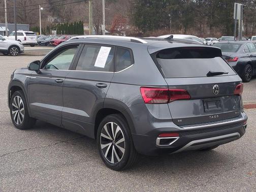 Platinum Gray Metallic 2023 Volkswagen Taos 1.5T SE