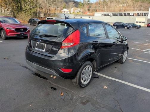 Photo 3 of 27 of 2012 Ford Fiesta SE