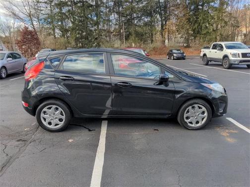 Photo 2 of 27 of 2012 Ford Fiesta SE