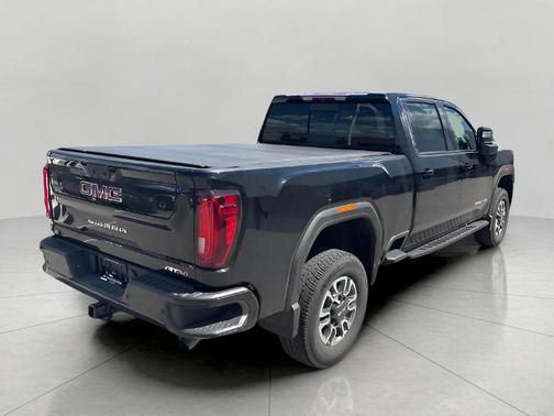 2022 GMC Sierra 2500 AT4
