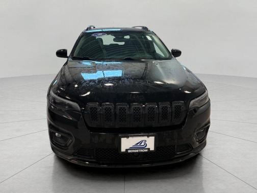 Diamond Black 2023 Jeep Cherokee Altitude Lux