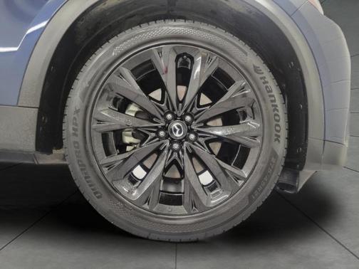 2025 Mazda CX-90 Premium