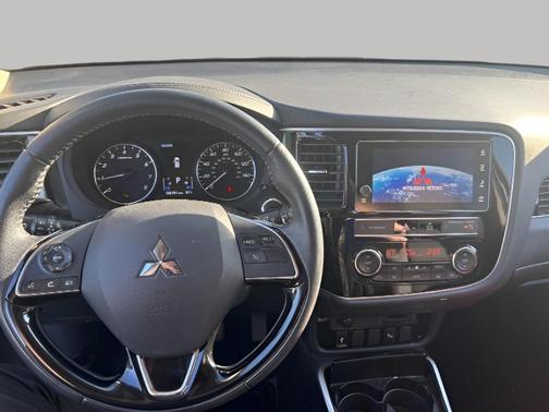 2019 Mitsubishi Outlander SE