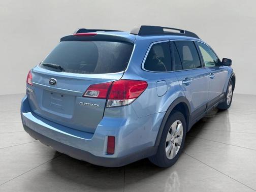 2010 Subaru Outback Premium
