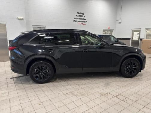 2026 Mazda CX-90 Premium