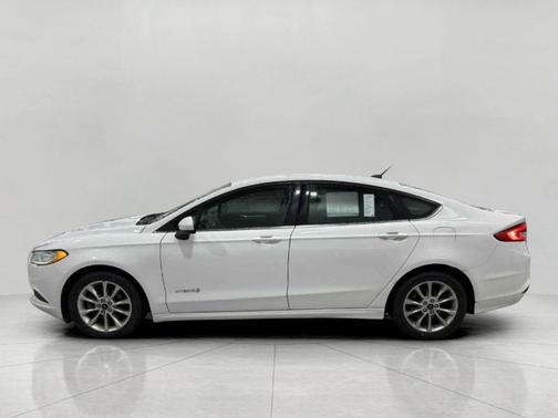 2017 Ford Fusion Hybrid SE