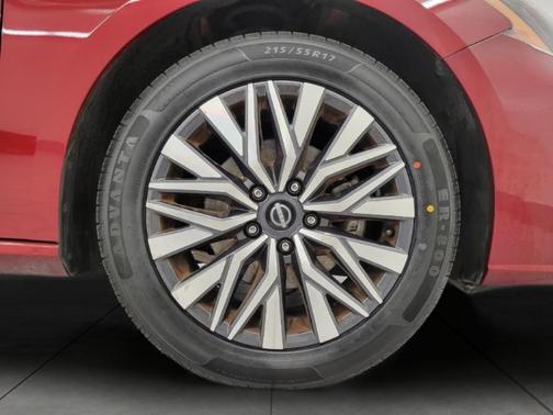 Scarlet Ember 2025 Nissan Altima SV