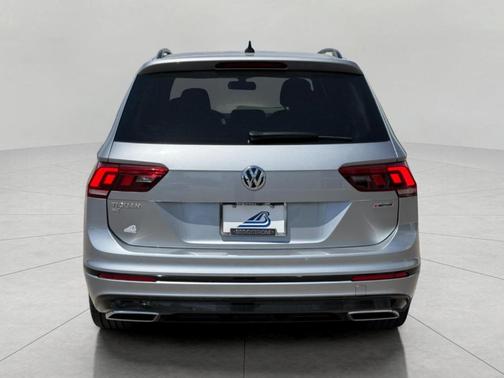 Pyrite Silver Metallic 2020 Volkswagen Tiguan 2.0T SE R-Line Black