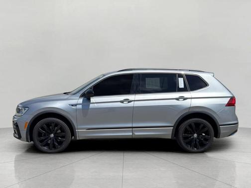 Pyrite Silver Metallic 2020 Volkswagen Tiguan 2.0T SE R-Line Black