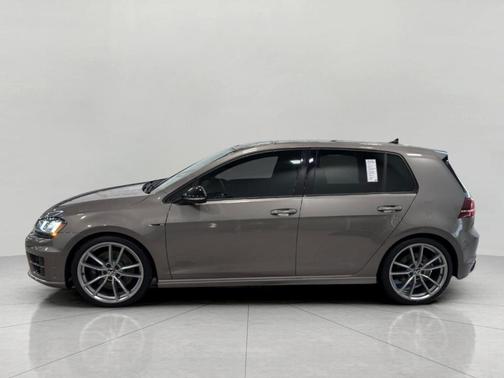 2017 Volkswagen Golf R 4-Door