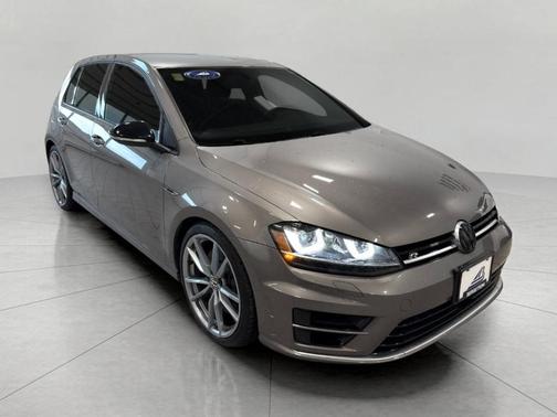 2017 Volkswagen Golf R 4-Door