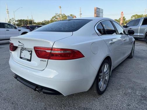 2019 Jaguar XE 25t Premium