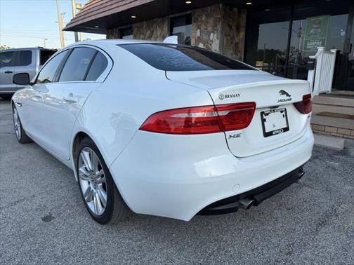 2019 Jaguar XE 25t Premium
