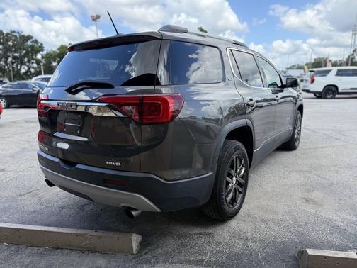 2019 GMC Acadia SLT-1