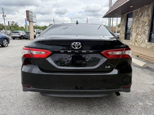 2019 Toyota Camry LE