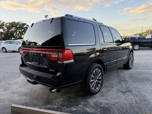 2016 Lincoln Navigator Select