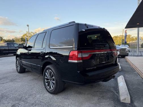 2016 Lincoln Navigator Select