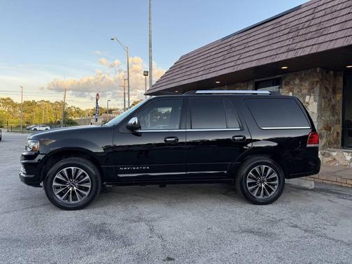 2016 Lincoln Navigator Select