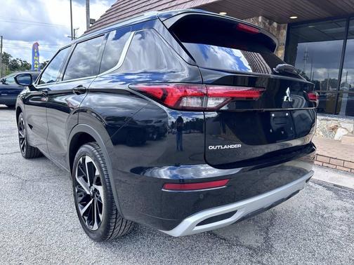 2022 Mitsubishi Outlander SEL 2.5 2WD